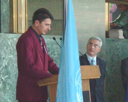 Cezar Secrieru with Sergei Ordzonikidze, Director of United Nations Office, at the personal exhibition, Geneva, UNO, 2004